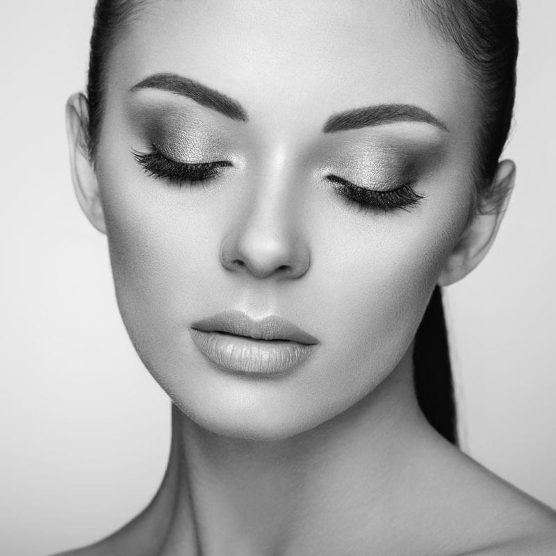 Moore Beautiful's Glamorous Hybrid Lash Extensions - A Mixture of Classic and Volume Lashes